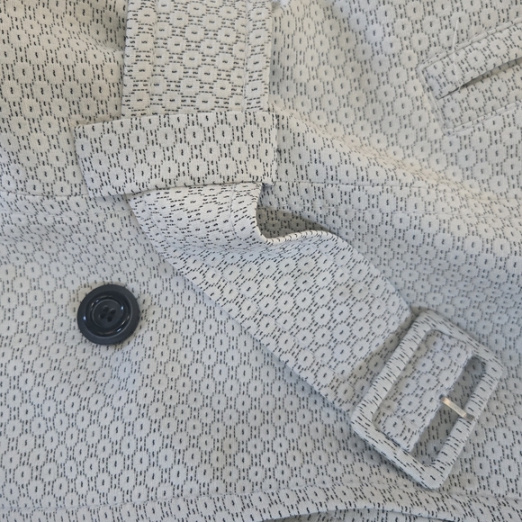 The Limited White Eyelet Trench Coat Size Small - Picture 3 of 6